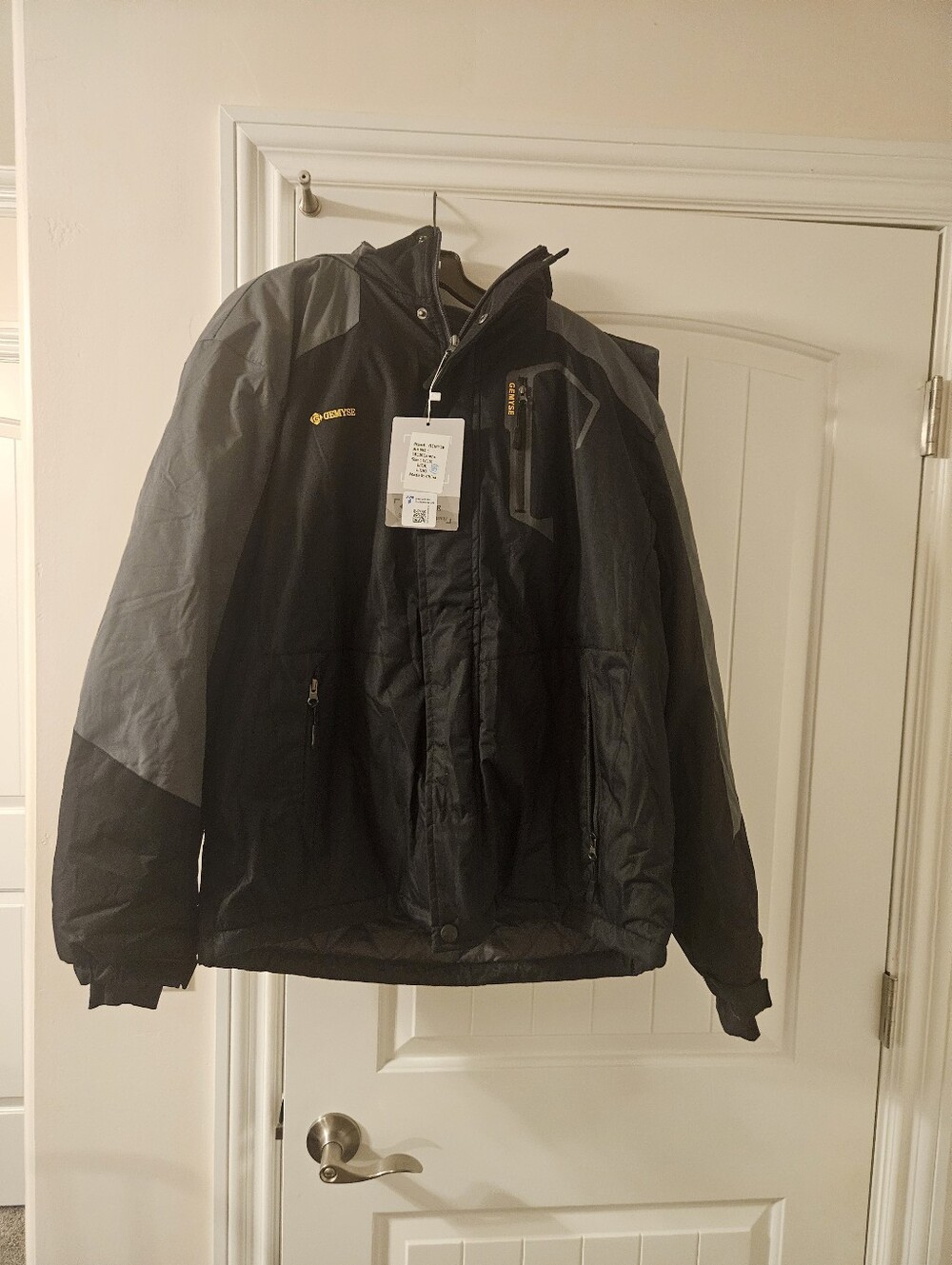 Gemyse Men's Black & Gray Insulated Jacket Size Large NWT